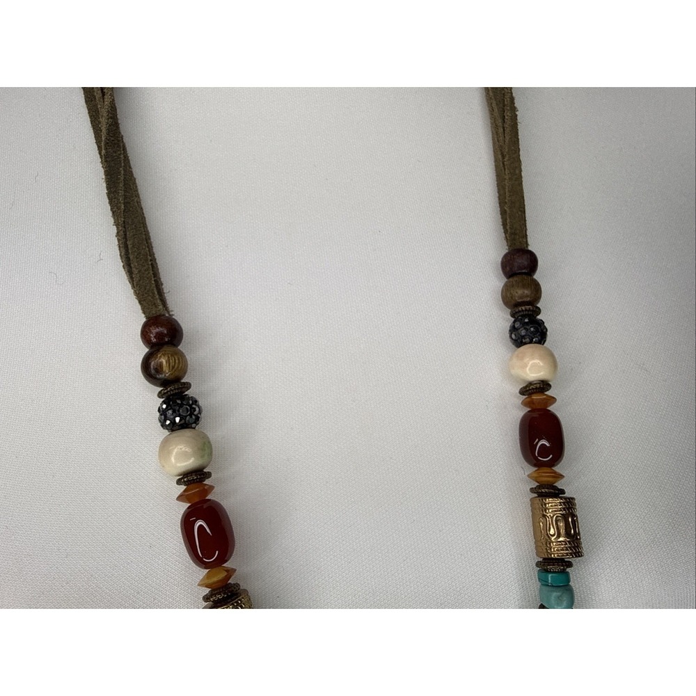 Chicos Agate Slice Pendant Necklace with Turquoise Orange White Beads Suede Cord - Picture 4 of 5